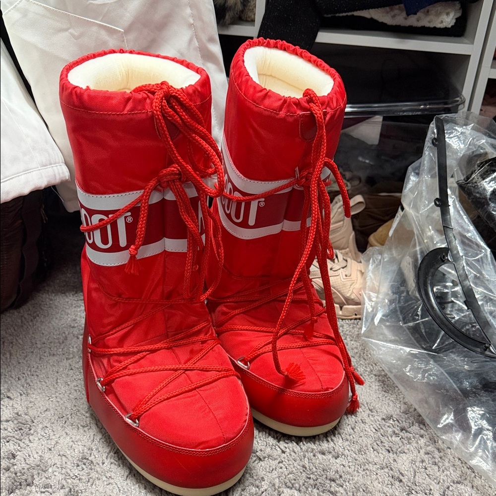 Moon Boot Women's Bright Red Winter Boots